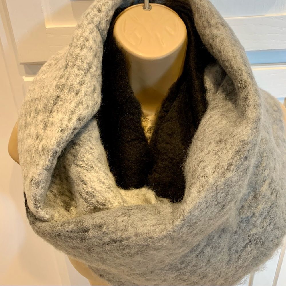 Steve‎ Madden Acrylic Infinity Winter Scarf